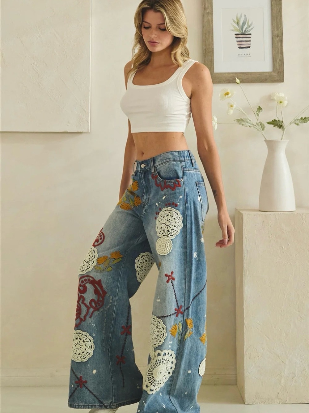 Washed Embroidery Wide Leg Denim Jeans - Picture 7 of 14